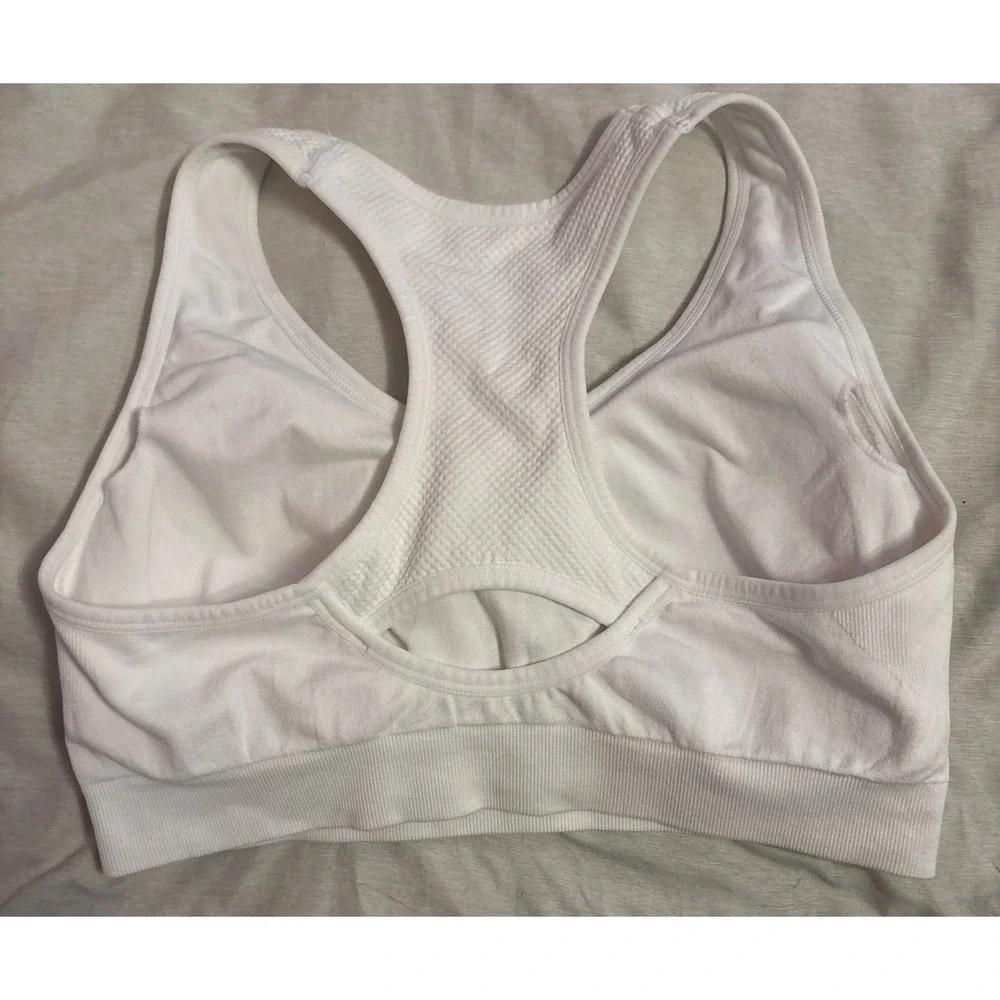 FitIn Activewear‎ White Seamless Padded Sports Bra, Medium